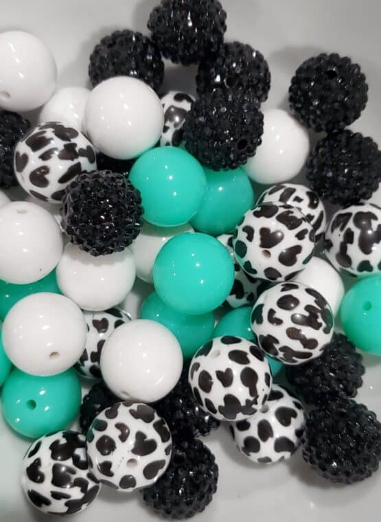 *Cow/Turquoise 20MM Beads Mix (U-3)