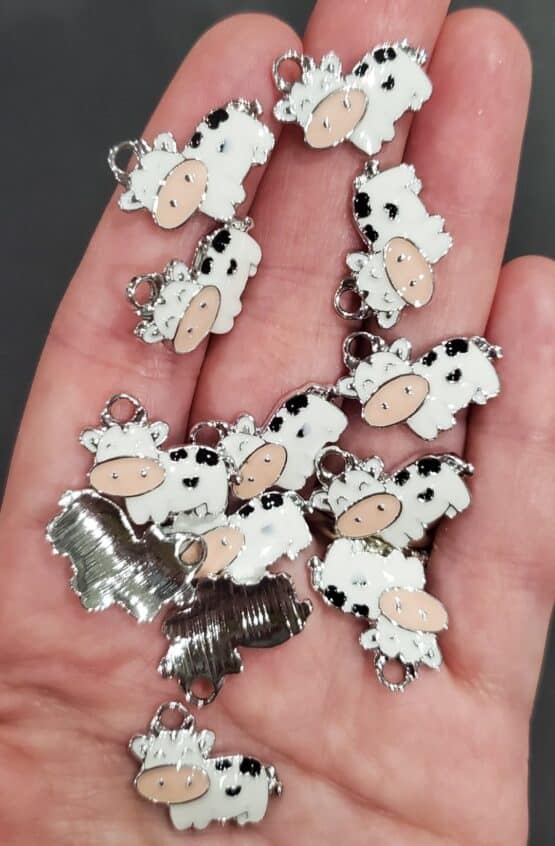 *Cow Charm (flat) (4 pcs) (3 Colors) - Image 3