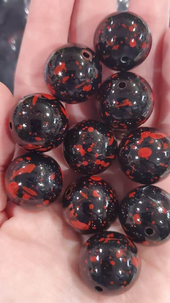 *Black w/Red Splatter 20mm Bead (R-4)