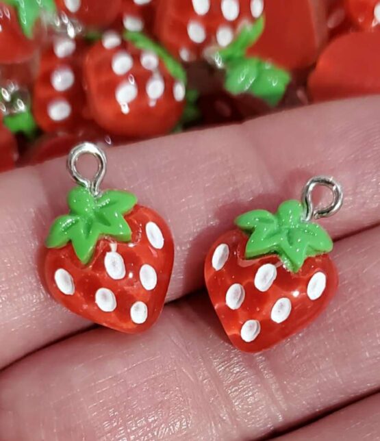 *Strawberry Cabochon Charm (M-4) (5 pieces)